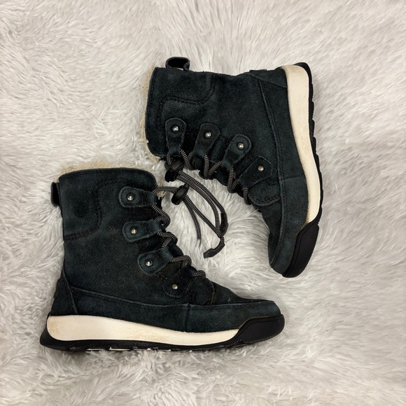 SOREL Kids' Whitney™ II Short Waterproof Insulated Boot size 11 toddler - Picture 6 of 11